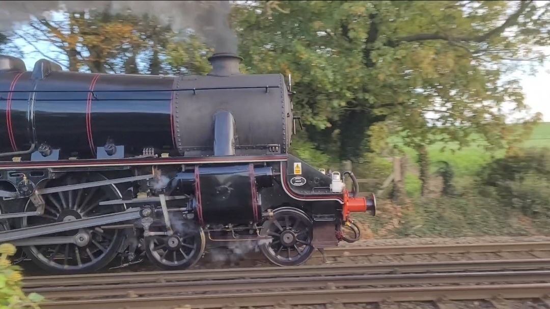 DJ Scania RigRider on Train Siding: 🌹44871 Black 5 working the "Armistice Steam Express" around Kent from Canterbury West to London Victoria!