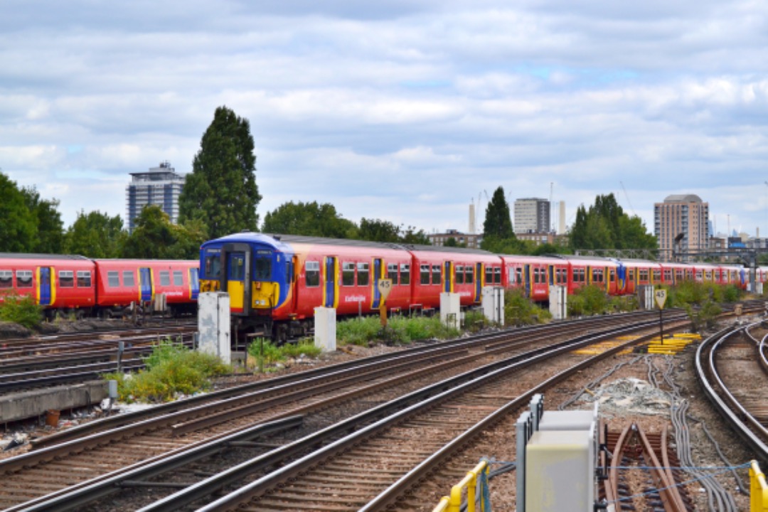 Train Siding in an online community for all railway enthusiasts, trainspotters and railway modellers from around the world.