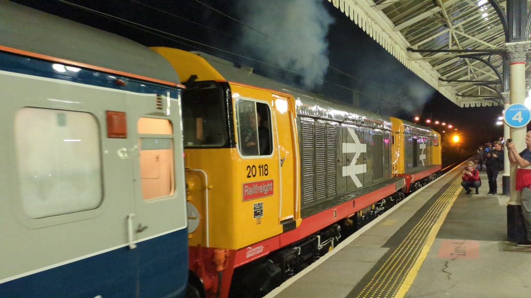 kieran harrod on Train Siding: LSL railfreight choppers 20118 + 20132 around Yorkshire running the cooling towers and Merry go round railtours for the Drax
50th...