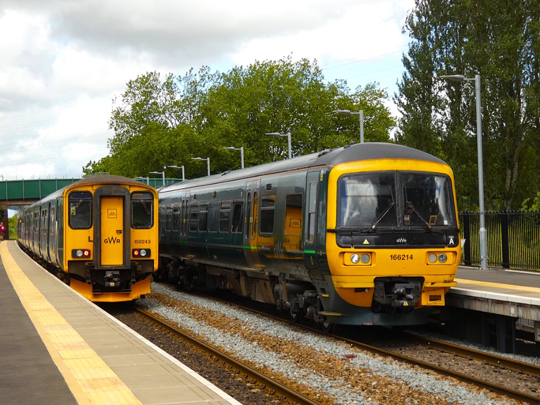 Jacobs Train Videos on Train Siding: #166214 and #150243 are seen side by side stood at Marsh Barton station working services fro Exmouth to Paignton and
Paignton to...