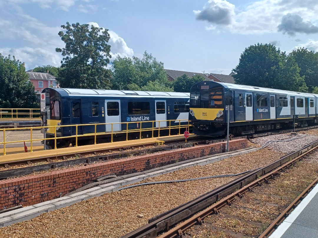 Trainnut on Train Siding: #photo #train #emu #depot #station Some shots from my holiday trip on South Western and Island Line this week.