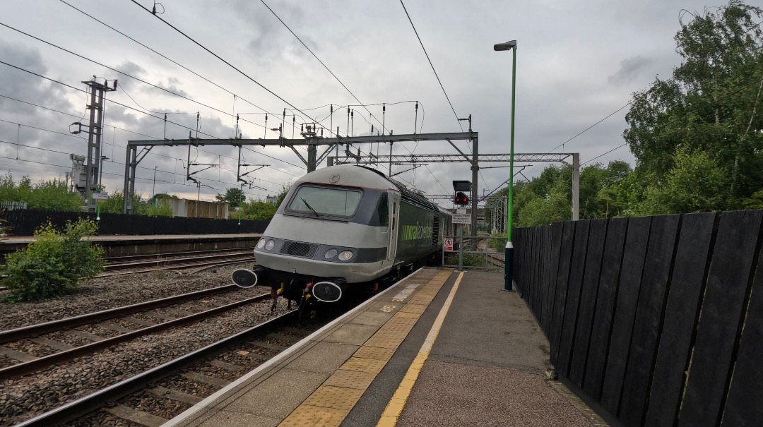 George on Train Siding: Decent afternoon at Lichfield Trent Valley, caught lots of different 66's, a trio of 325's and Rail Adventure HST powercars.