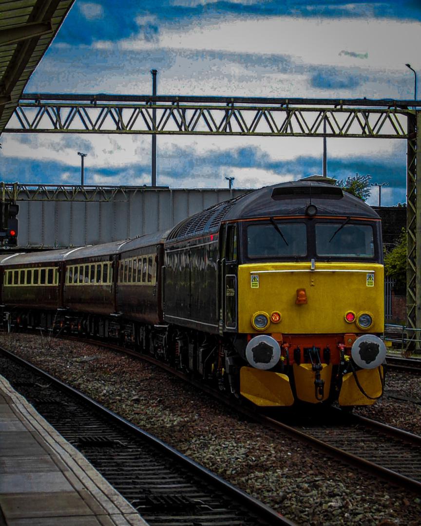 Logan Humphreys on Train Siding: Peak Performance 👊 | LSLs New Pride & Joy 45118 'The Royal Artilleryman' Seen Impressing The Enthusiast Crowds
In Chester Working A...