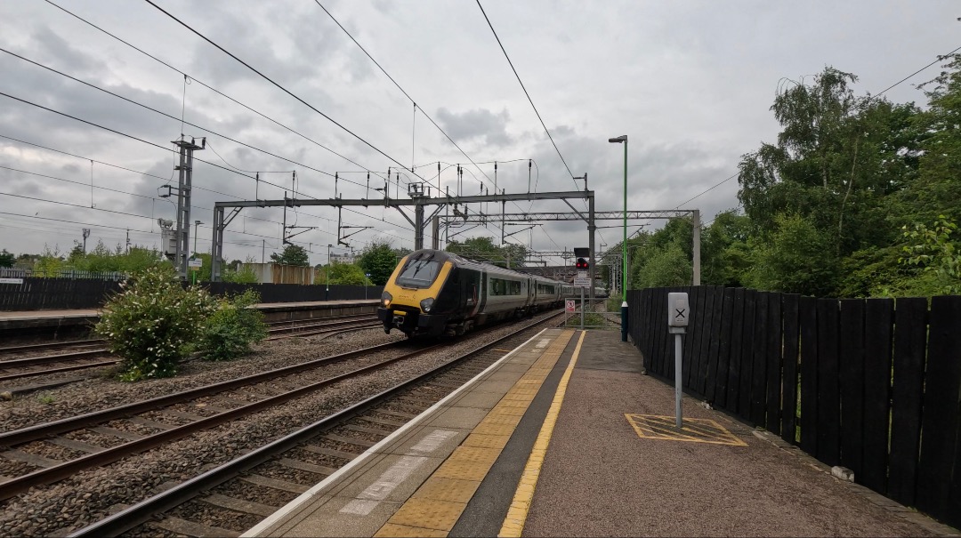 George on Train Siding: Decent afternoon at Lichfield Trent Valley, caught lots of different 66's, a trio of 325's and Rail Adventure HST powercars.