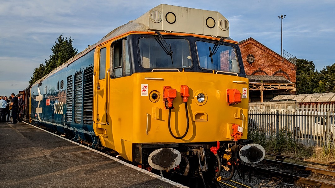 kieran harrod on Train Siding: Hoover treasures of the SVR, collection of photos of class 50s running at the SVR autumn diesel gala at Kidderminster last
weekend....