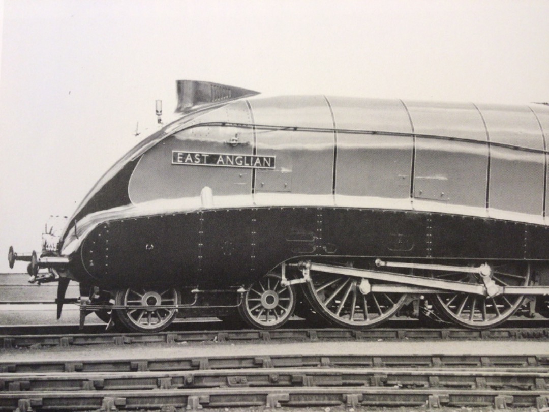 Alex Coomber on Train Siding: A B17 Class 4-6-0 No. 2859 East Anglian and Classmate No. 2870 City of London were fitted with streamlined casings at Doncaster in
1937...