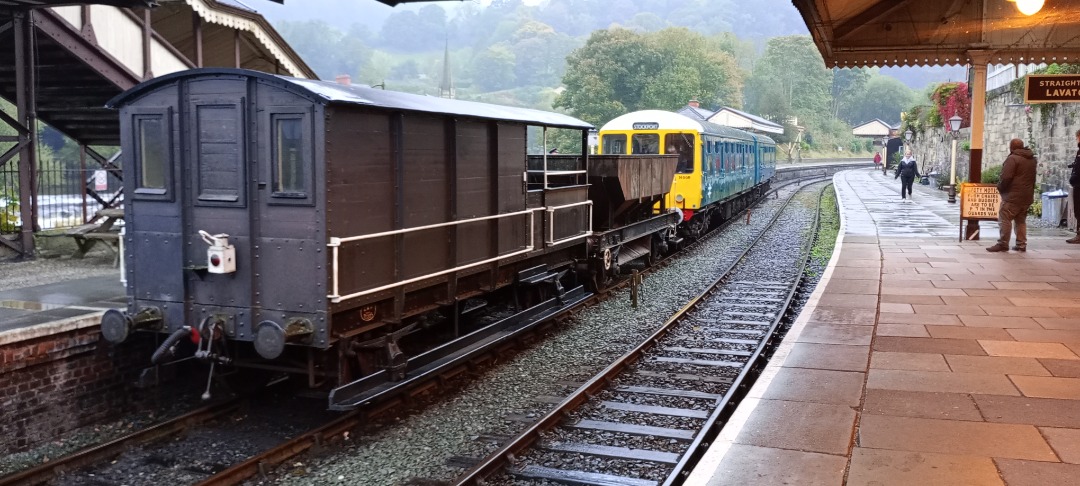 Hardley Distant on Train Siding: HERITAGE: Sunday 6th October 2024 saw me working as Station Assistant at Llangollen Station during the Llangollen
Railway's Railcar...