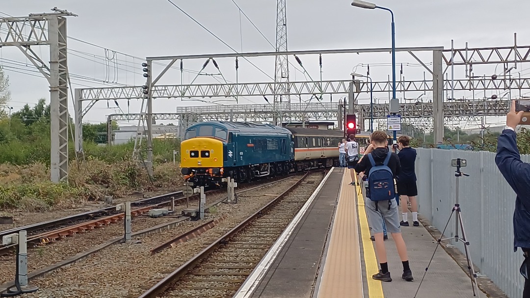 James Taylor on Train Siding: Class 45 118 on the rear of the NORTH WEST WANDERER RAILTOUR on the 10 /8/24
https://youtube.com/@jamestaylortrains?si=zbDQPEeQwEGoSFsx