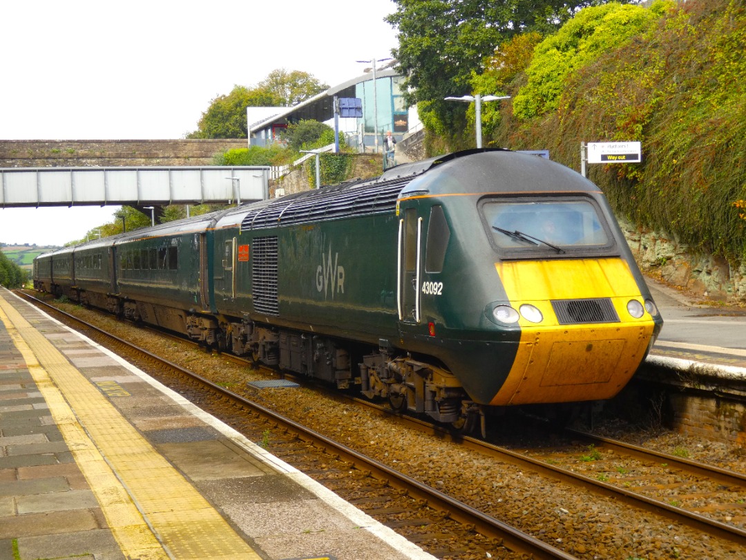 Jacobs Train Videos on Train Siding: #43092 is seen stood at Liskeard station today working a Great Western Railway service from Penzance to Plymouth