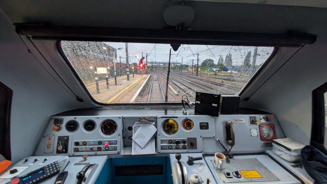 kieran harrod on Train Siding: Midland Pullman HST 43046 + 43055 at Doncaster yesterday morning stopping on platform 3 to pick up on its charter from York to
Paignton....