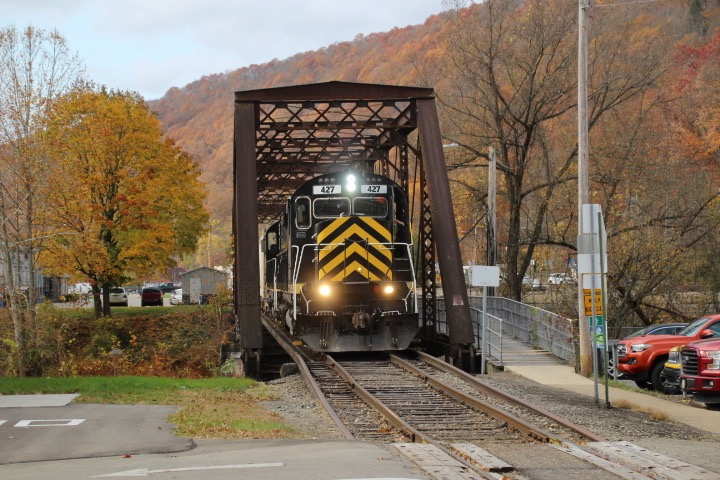 Train Siding in an online community for all railway enthusiasts, trainspotters and railway modellers from around the world.