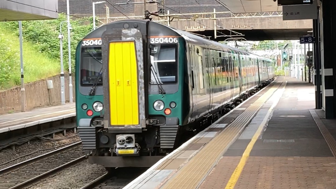 Theo555 on Train Siding: Went to Coventry today with @George , didn't see too much, although the big catch was a Class 66/70 double header freight train,
another good...