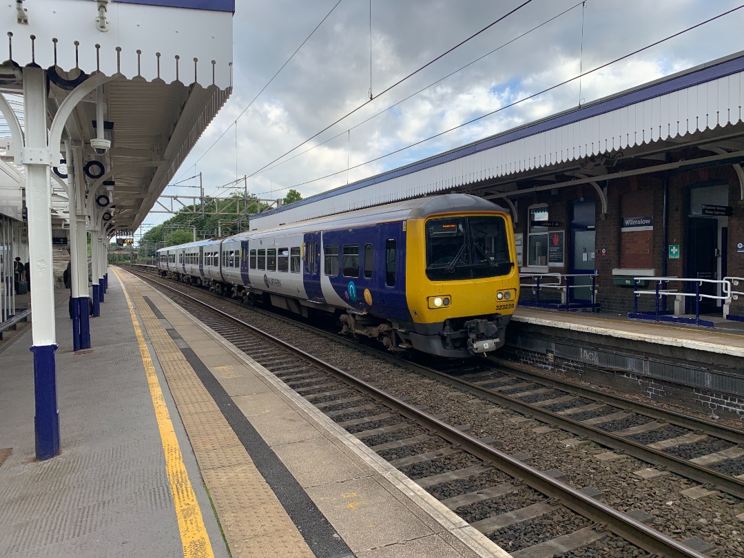 Chris Pindar on Train Siding: This Wednesday's light engine at East Didsbury was 57308 (again!). Also a few from Wilmslow on the way south too.