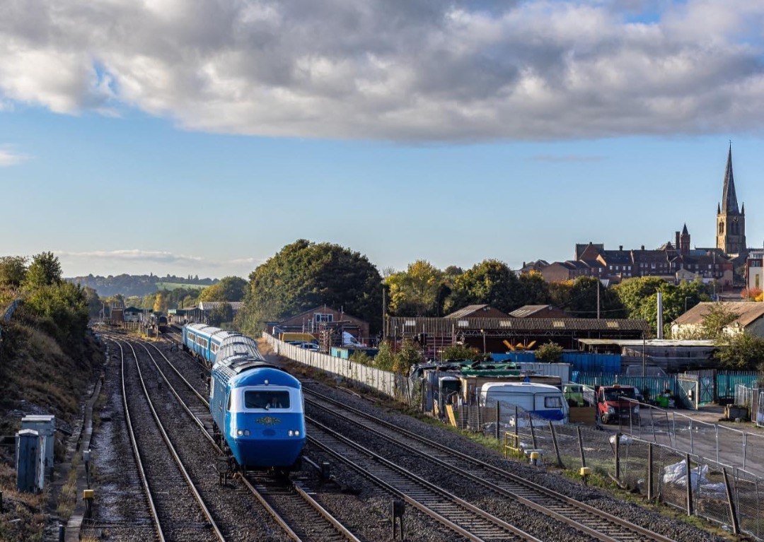 Inter City Railway Society on Train Siding: 43058 “Loch Eil" & 43050 "Loch Morar" at Chesterfield with 1Z43 0704 St Albans to Fort
William.