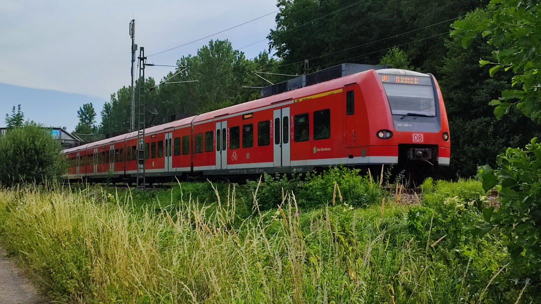 Train Siding in an online community for all railway enthusiasts, trainspotters and railway modellers from around the world.