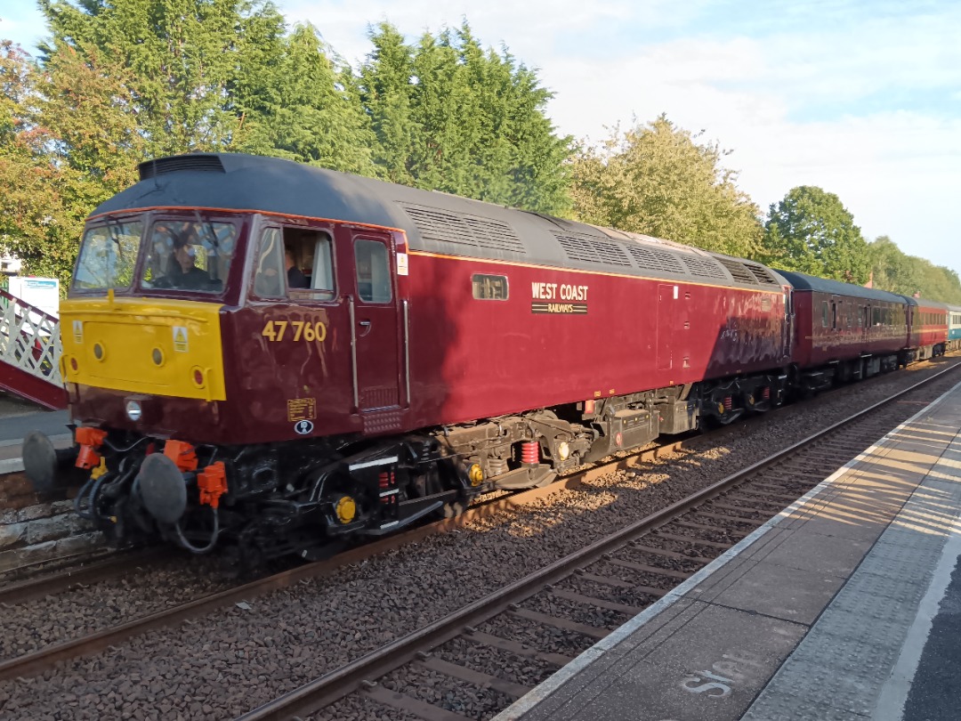 Whistlestopper on Train Siding: LMS Stanier Class 5 No. #44871 passing through Appleby this evening working the return leg of 'The Dalesman' as 1Z44
1627 Carlisle to...