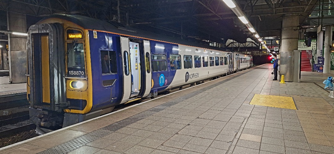 Guard_Amos on Train Siding: Yesterday's night time helping come from Southport, Preston and Manchester Victoria (29th October 2024)