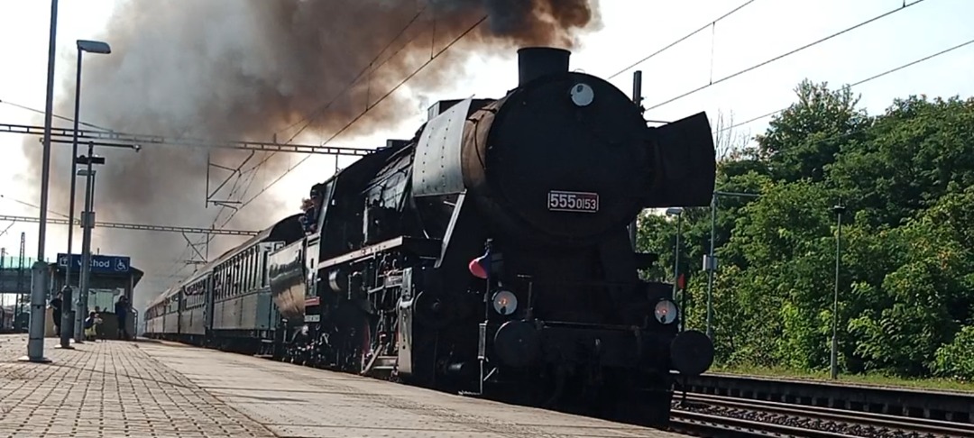 Davca ☑️ on Train Siding: One of the last historical train on the ok line Prague - česká Třebová Banát express from prague to Romania
with stream locomotive "...