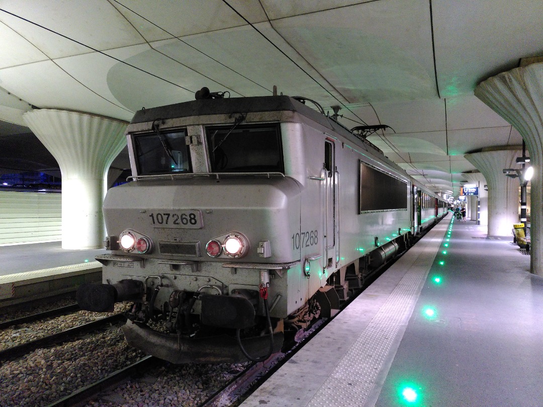 Rafael on Rails on Train Siding: Recent trip from London to Spain, taking the Intercité de Nuit from Paris Austerlitz to Bayonne and the Euskotren to
cross the...