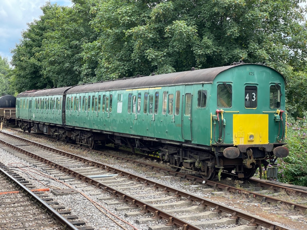 Markh1815 on Train Siding: Mid Hants Railway's Thumper which is awaiting restoration to running condition. The unit originally ran on the Alton to
Winchester line...