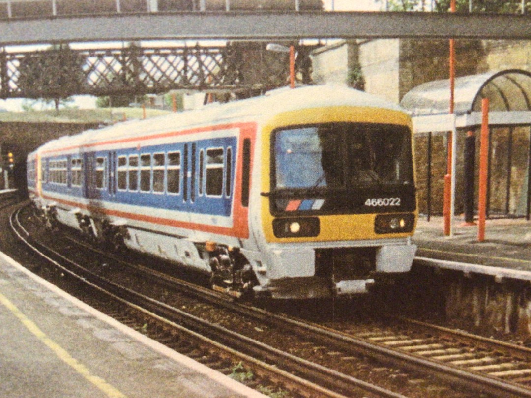 Alex Coomber on Train Siding: A Class 466 Networker 750 Volt DC. A Class 466 Networkers were 2 car units built in 1993-94 to work with Class 465s. A Class 466
is...