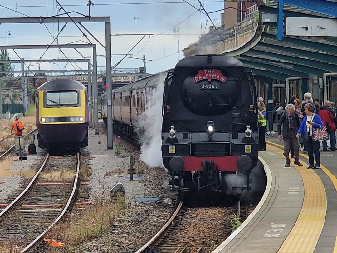 Nathaniel on Train Siding: Some pictures of 34067 'Tangmere' at Carlisle Station today and also a class 43 and 57 in the background.