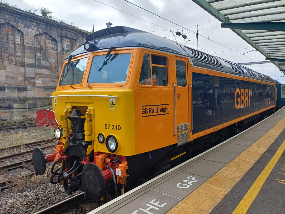 James Taylor on Train Siding: Class 57 310 at Carlisle station head to Channel for more at https://youtube.com/@jamestaylortrains?si=zbDQPEeQwEGoSFsx