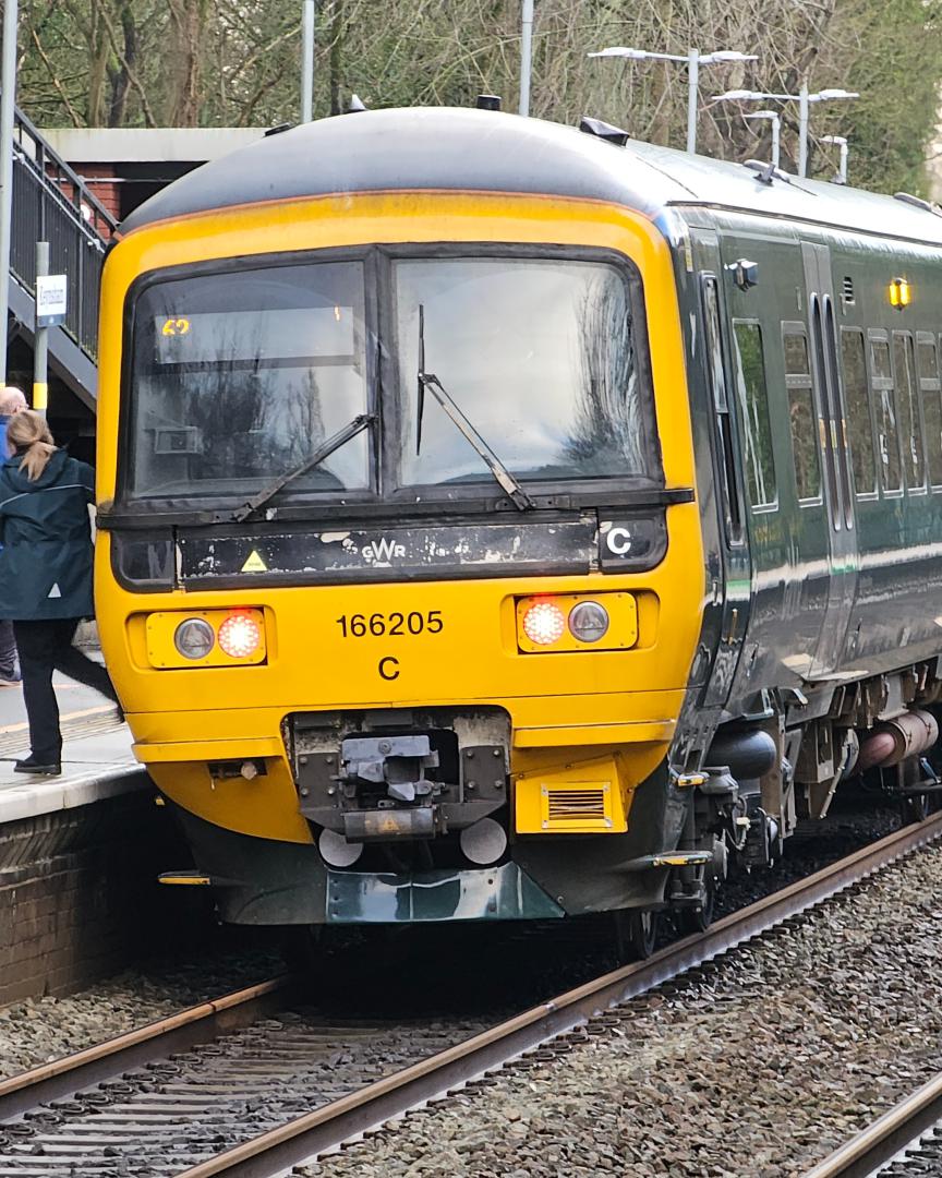 Kacper Rulinski on Train Siding: Random Photo Dump; Class 387 at DID, 2 800s coupled at CPM, 165132 at CPM, a 166 at BTH, 221 at BRI, 800 at BRI, 166205 at CPM,
and...