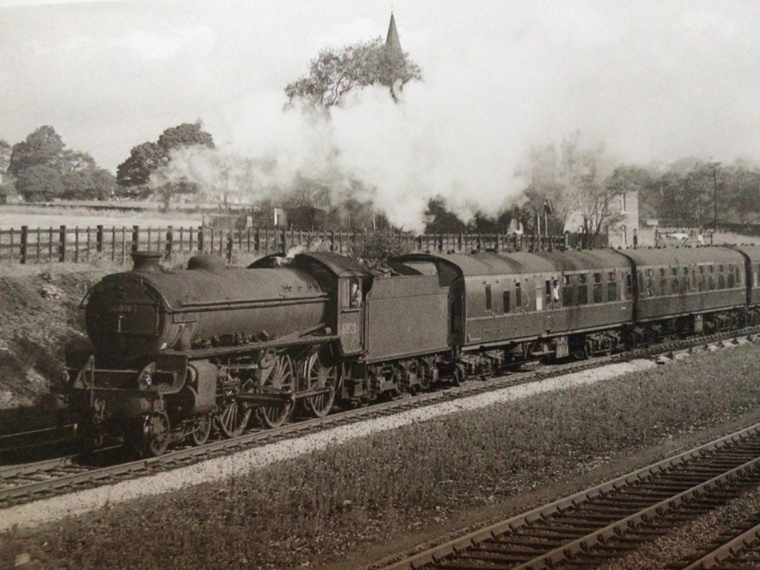 Alex Coomber on Train Siding: The up The South Yorkshireman is seen here at Bradley Junction just to the east of Huddersfield behind a Class B1 4-6-0 No. 61020
Gemsbok...