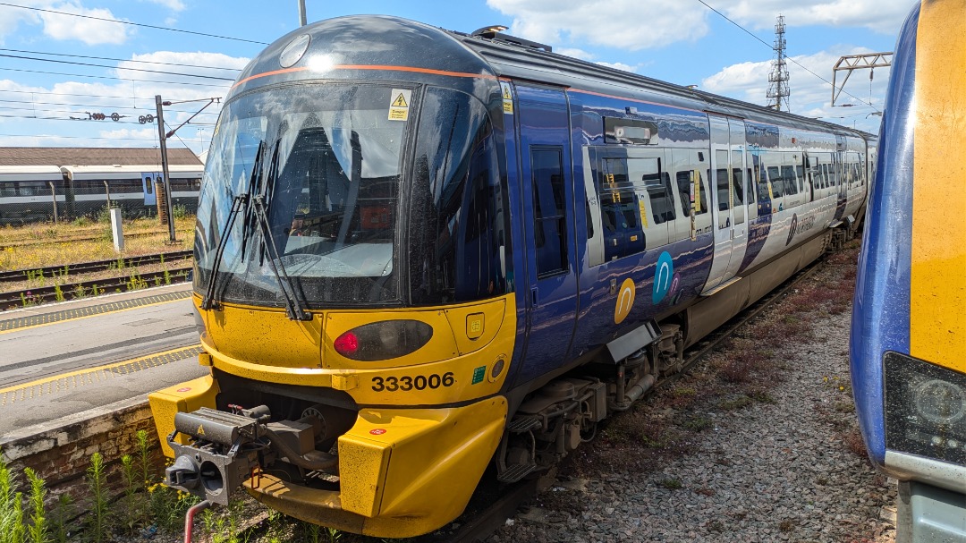 kieran harrod on Train Siding: Northern 333006 on test at Doncaster this afternoon. The class 333 fleet will replace the class 331 fleet of northern on the
Doncaster...