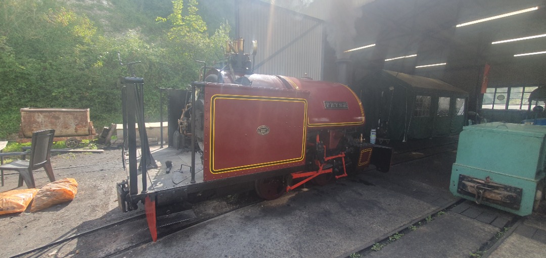 Timothy Shervington on Train Siding: Yesterday was play day during the day I spent my time.on Peter and in the evening I was at model railway club