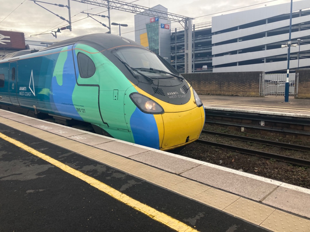 Theo555 on Train Siding: Today I went on another West Midlands Daytripper with @George and we went to various stations around the West Midlands including
Birmingham...