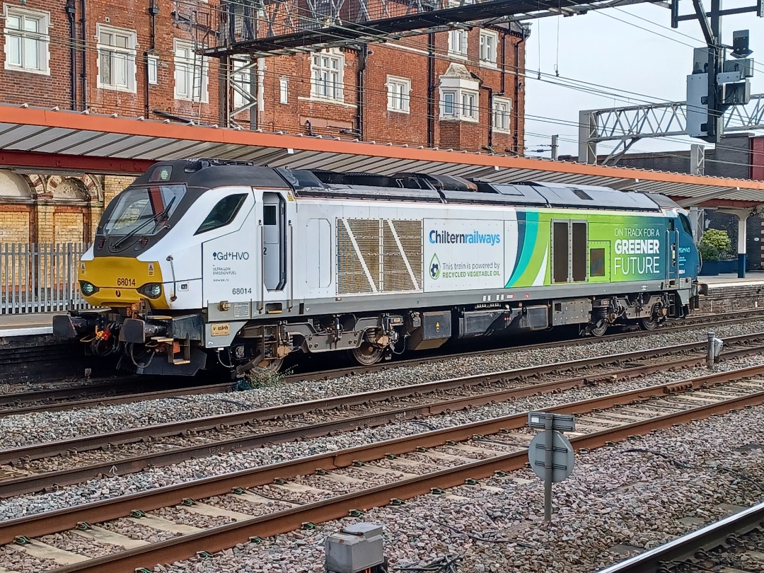 Trainnut on Train Siding: #trainspotting #train #diesel #station #depot #electric #emu Some of the latest photos at Crewe up to today with D6851 Flopsie and
37884