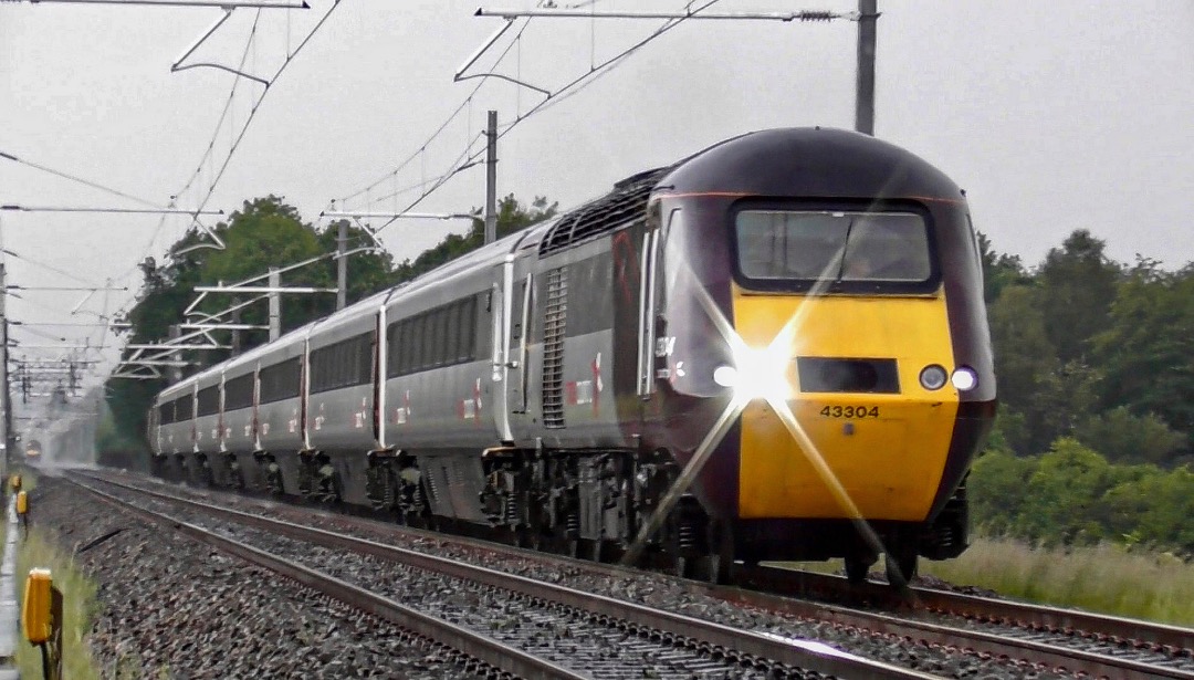 Jamie Lee Bench on Train Siding: Cross Country 43304 and 43301 roars up Lickey incline working 1S53 from Plymouth to Edinburgh 10/6/23