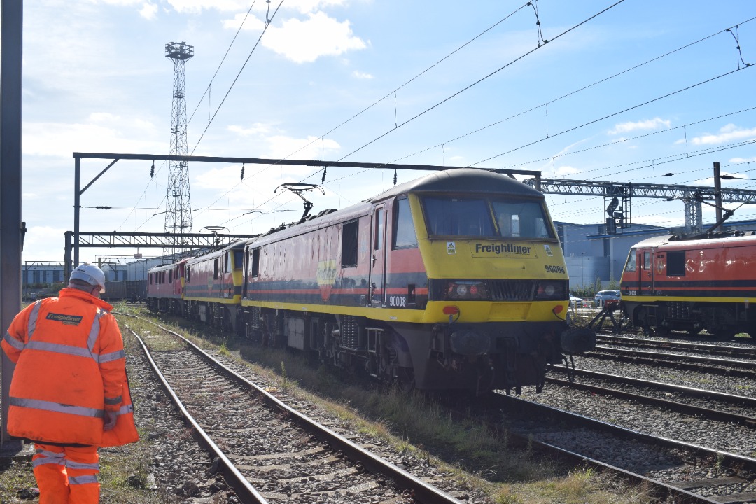 Hardley Distant on Train Siding: On Saturday 14th September 2024, I was lucky enough to be part of a tour of Crewe Basford Hall Yard courtesy of the Intercity
Railway...