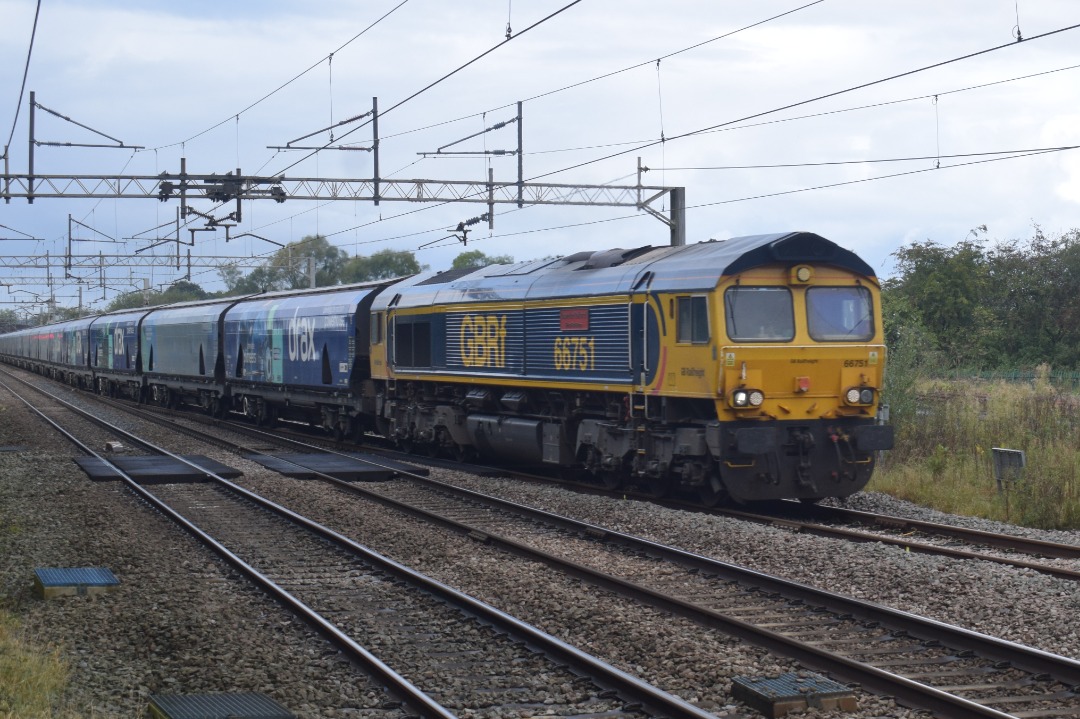 Hardley Distant on Train Siding: CURRENT: 66751 'Inspiration Delivered Hitachi Rail Europe' approaches Acton Bridge Station today with the 6E17 12:12
Liverpool Biomass...