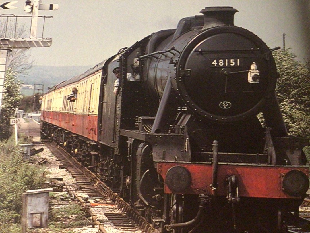 Alex Coomber on Train Siding: One of the pleasures of a visit to the Midland Railway Centre is the splendid collection of the Midland Railway Signal Boxes and
Signals....