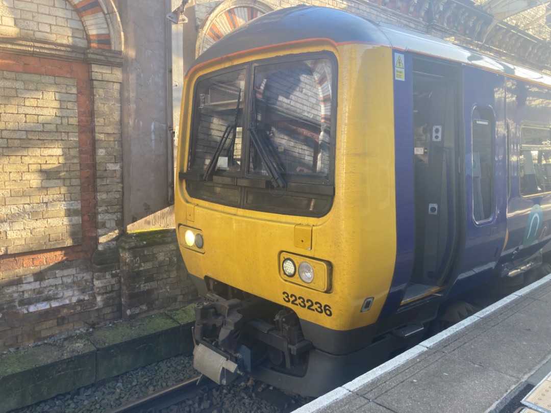 Theo555 on Train Siding: Today was probably by far one of the best Train trips ive had in my life, today @George and I went to Crewe, thats right, Crewe, had a
nice...