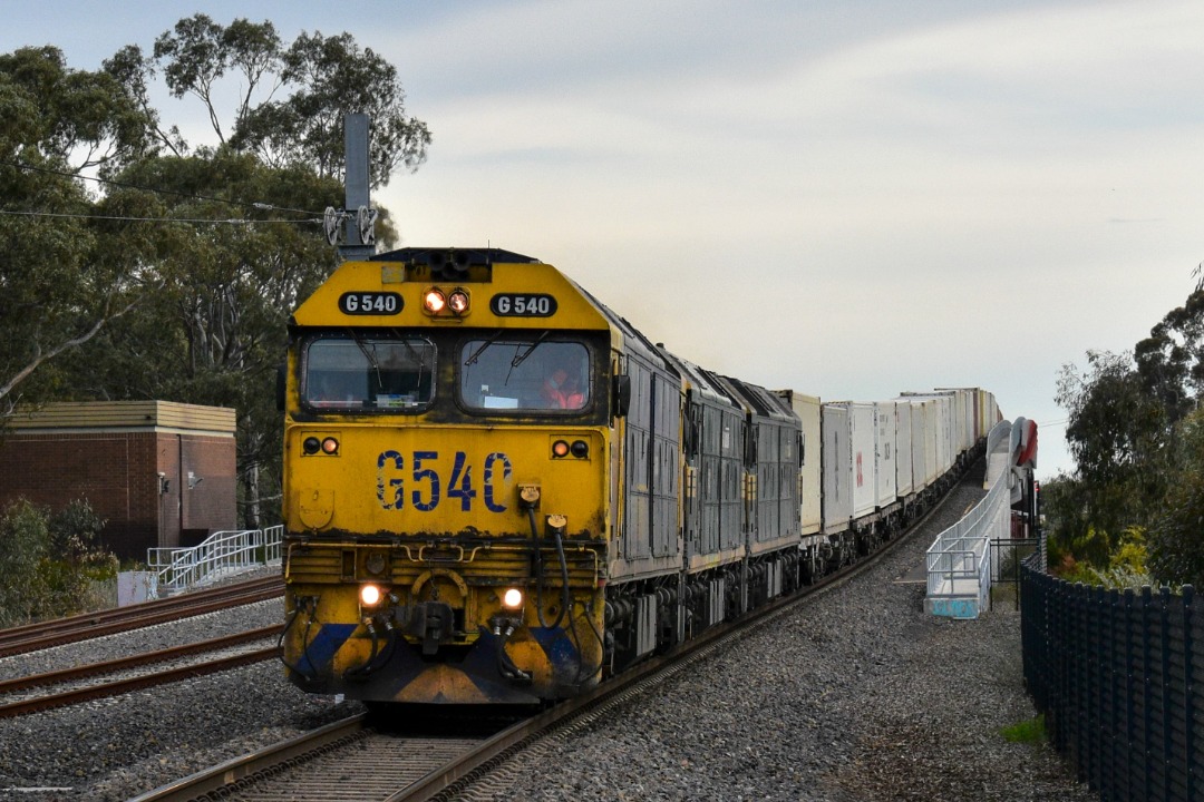 Shawn Stutsel on Train Siding: Pacific National's G540, G523 and G520 Cross Werribee Street North, Werribee, Melbourne with 7902v, Container Service ex
Mildura...