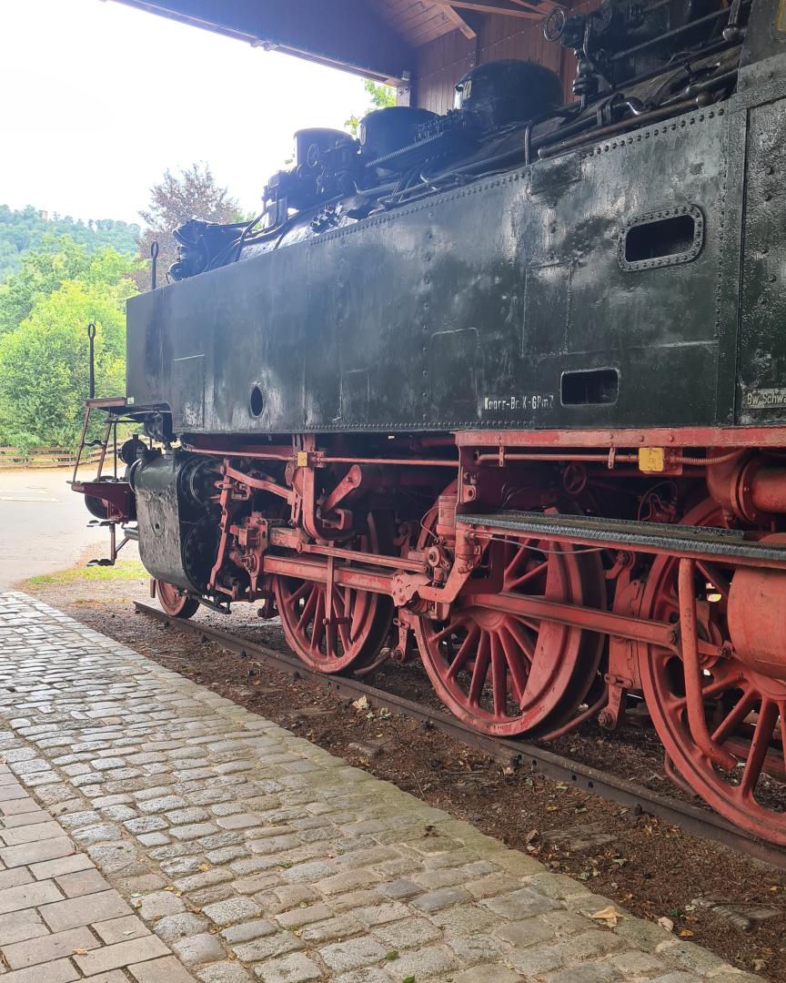 Spooked Locomotive on Train Siding: 3 days ago in the Handwerksmuseum in Rötz. The Museumlocomotive class 64 tank engine.