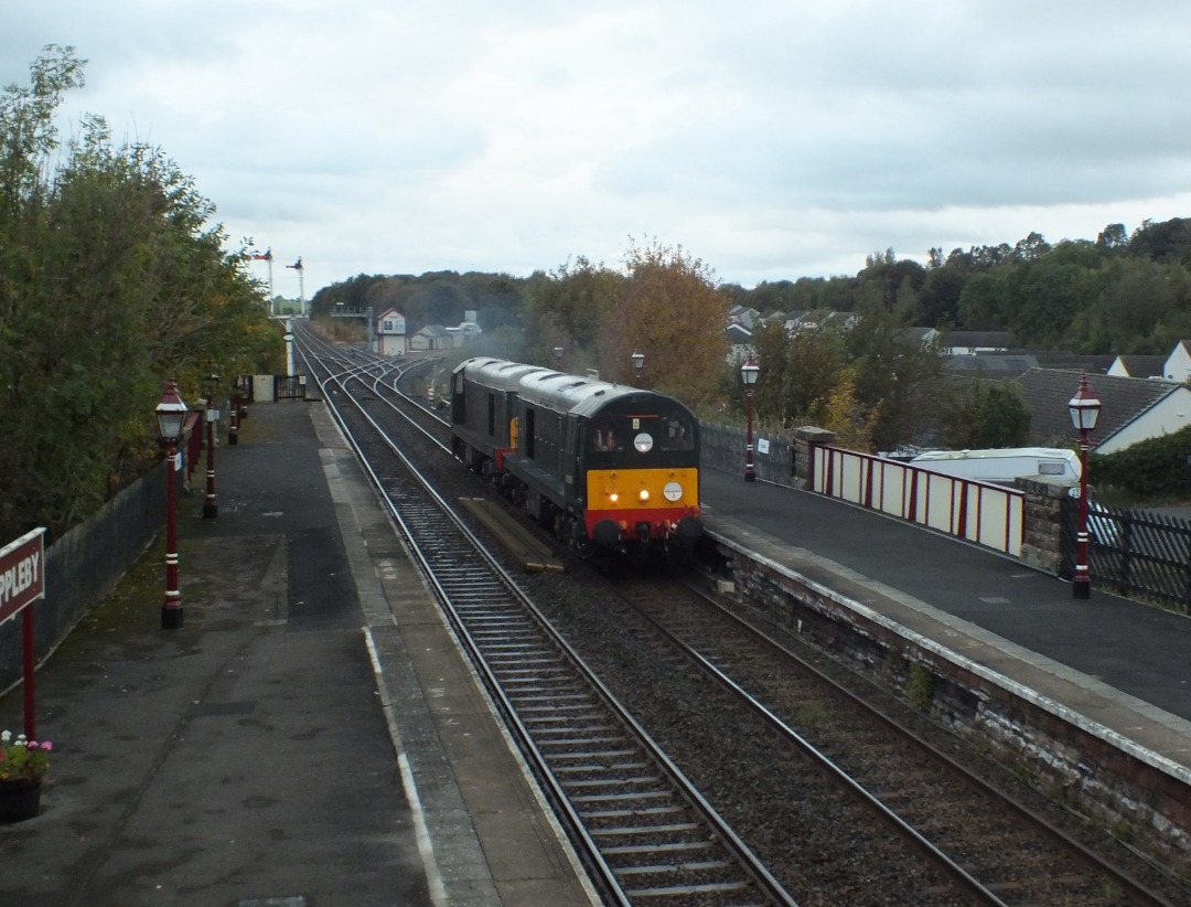 Whistlestopper on Train Siding: LSL class 20s No. #D8096 (20096) and #D8107 (20107) "Jocelyn Feilding 1940 - 2020" passing Appleby this morning
working 0Z44 0726...