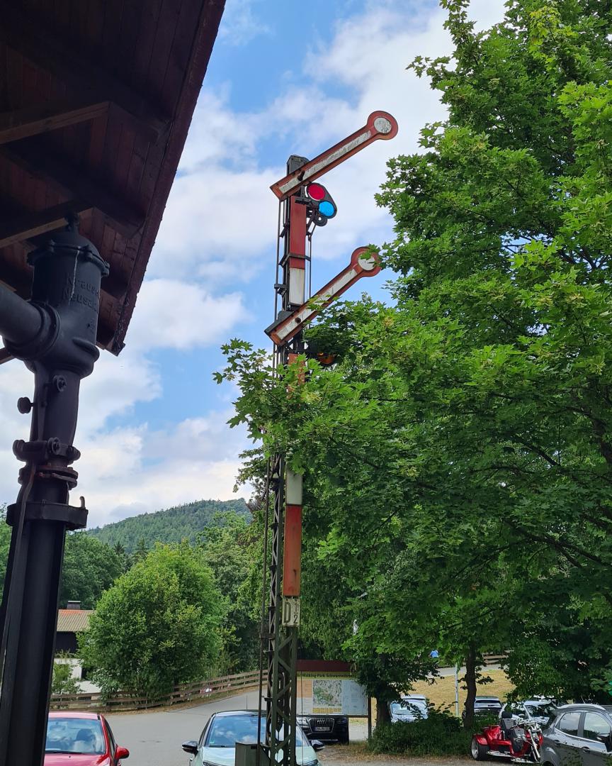 Spooked Locomotive on Train Siding: 3 days ago in the Handwerksmuseum in Rötz. The Museumlocomotive class 64 tank engine.