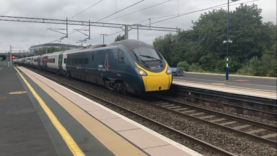 Theo555 on Train Siding: Went to Birmingham International yesterday and met up with @George and also did some filming, very good day, YouTube video coming on
this next...