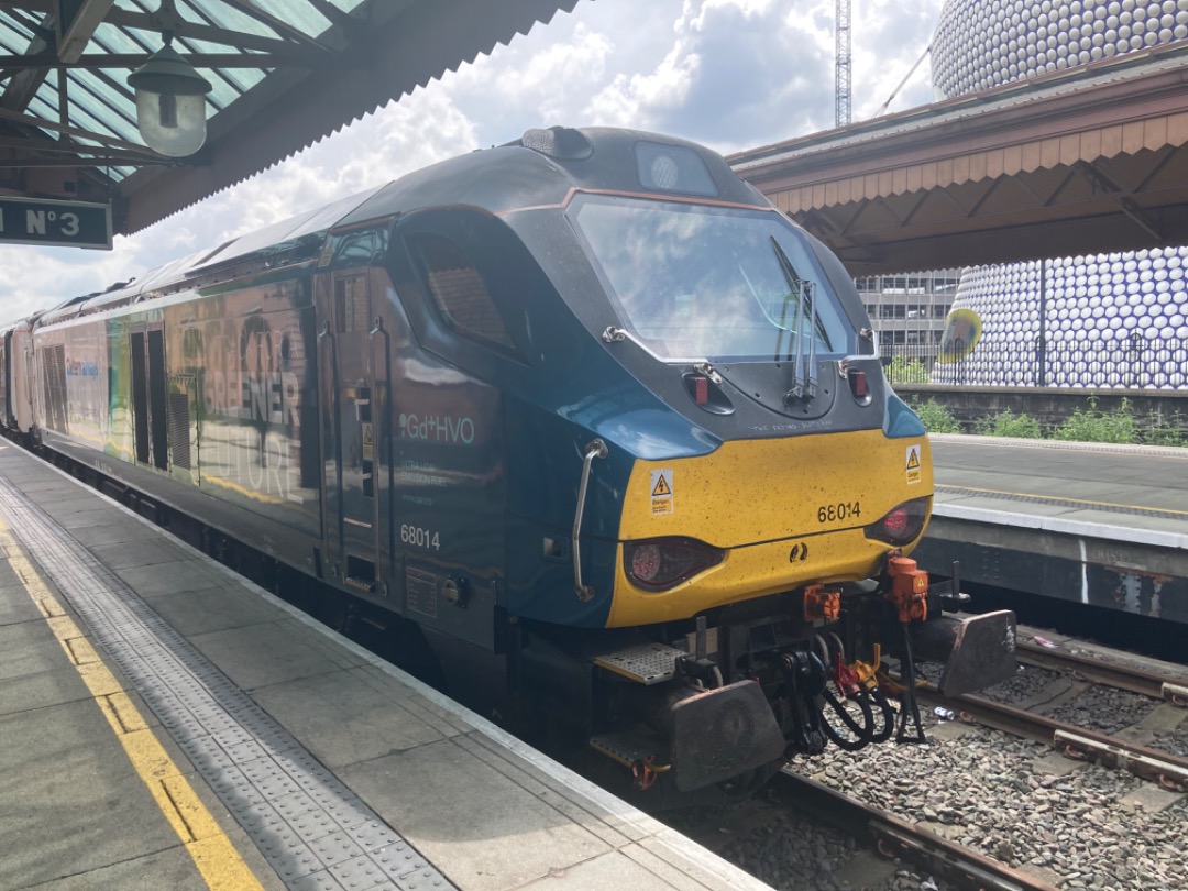 Theo555 on Train Siding: Went on another Chiltern Railways ride today, caught 168215 down to Leamington Spa then a very lucky catch, 68014 with silver set AL01
back up...