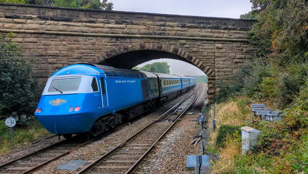 kieran harrod on Train Siding: LSL Midland Pullman HST powering between Newport and Durham on 1Z89 + 1Z90 today seen through Moorthorpe train station with power
cars...