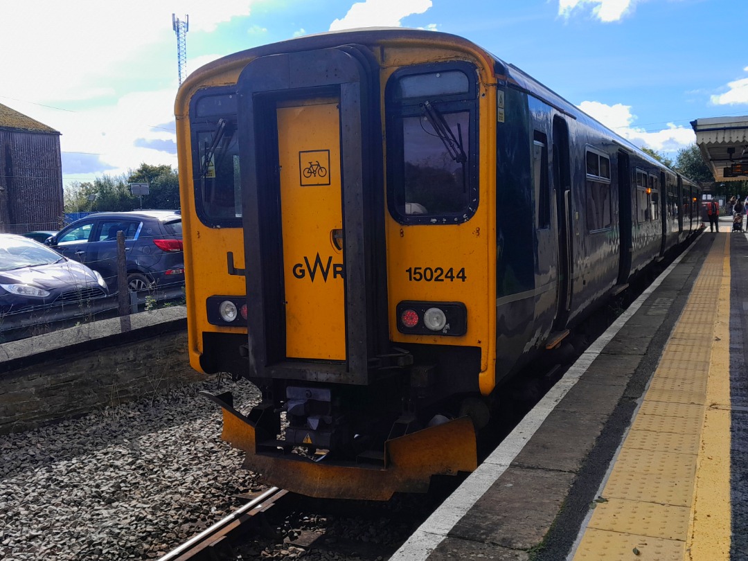 Jacobs Train Videos on Train Siding: #150244 is seen at Liskeard station on the bay platform after terminating from Looe