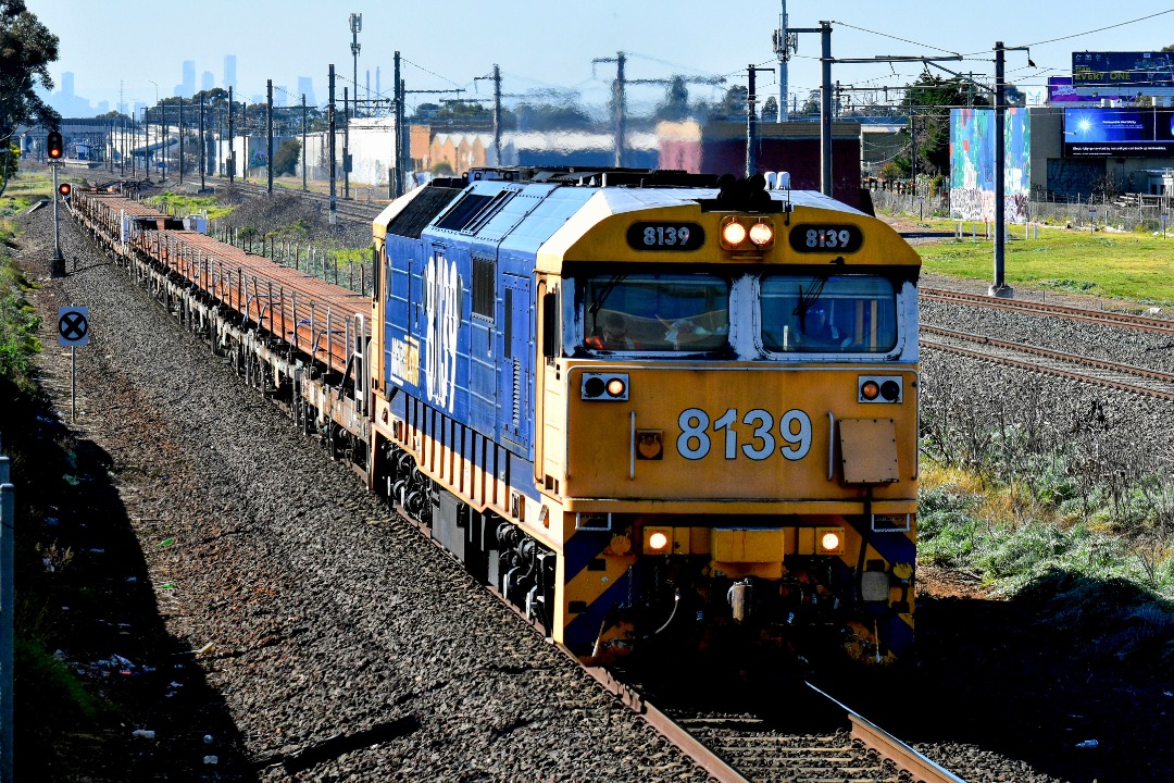 Shawn Stutsel on Train Siding: Pacific National's 8139 rolls through Williams Landing, Melbourne with 3M41, bound for Inverleigh, Victoria...