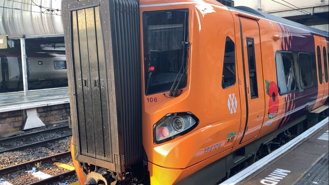 Theo555 on Train Siding: Thought I'd take another little trip to University today, aswell as spotting some trains at New St, and to Moor St station,
beautiful...