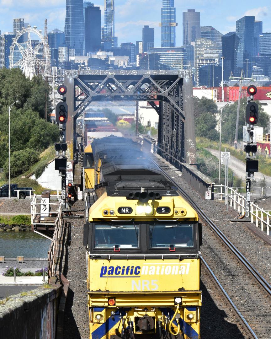 Shawn Stutsel on Train Siding: Pacific National's NR5 and NR43 power towards the Bunbury Street Tunnel, Footscray with 5MP2, Steel/Intermodal Service bound
for Perth,...