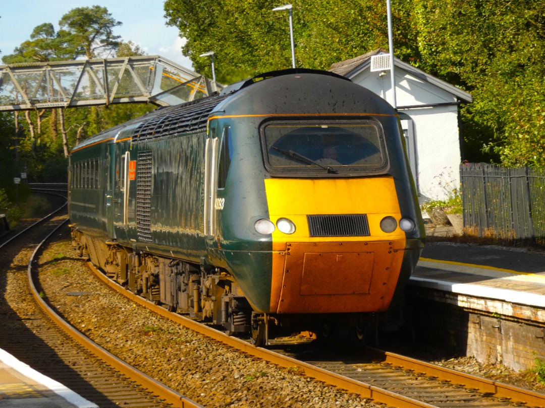 Jacobs Train Videos on Train Siding: #43093 is seen passing through Menheniot station working a Great Western Railway service from Penzance to Plymouth